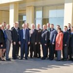 WANO vyzýva na skoršiu komunikáciu s novými jadrovými národmi Peer review/Partnerská previerka WANO na Rostovskej JE, 2.11.2013. V skupine sú zástupcovia Arménska, Bieloruska, Číny, Indie, Rakúska, Ruska, USA a SR (A. Osuský/EBO a J. Valovič/SNUS)