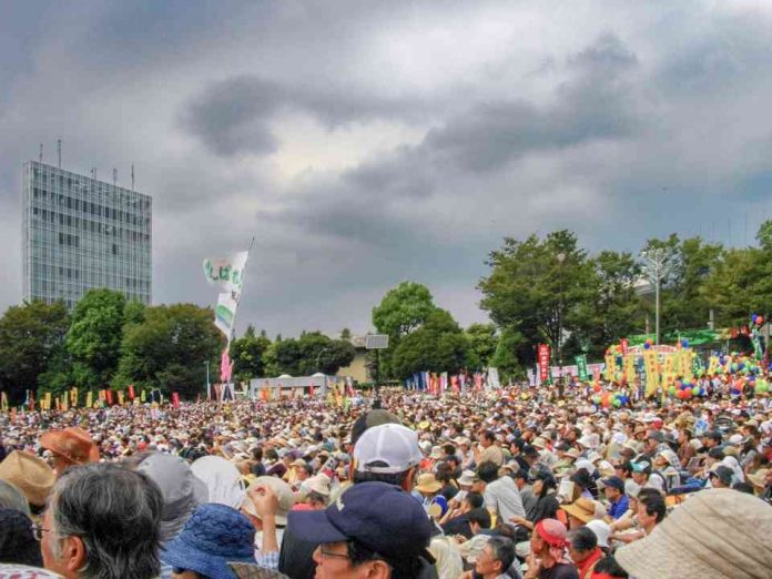Japonsko: Protest proti jadrovej energii 19. septembra 2011. Zdroj: Wikipedia