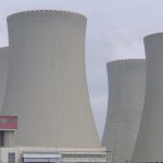 Zákonodarcovia požadujú „jadrovú renesanciu“ na podporu energetickej transformácie EÚ ETE chladiace veže