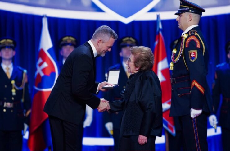 Doc. RNDr. Denisa Nikodemová, PhD. ocenená Pribinovým krížom I. triedy